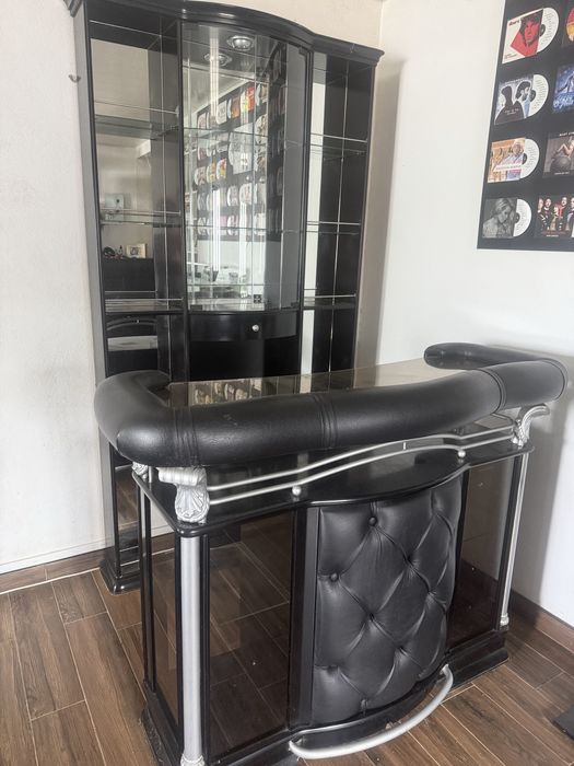 Bar de sala em preto