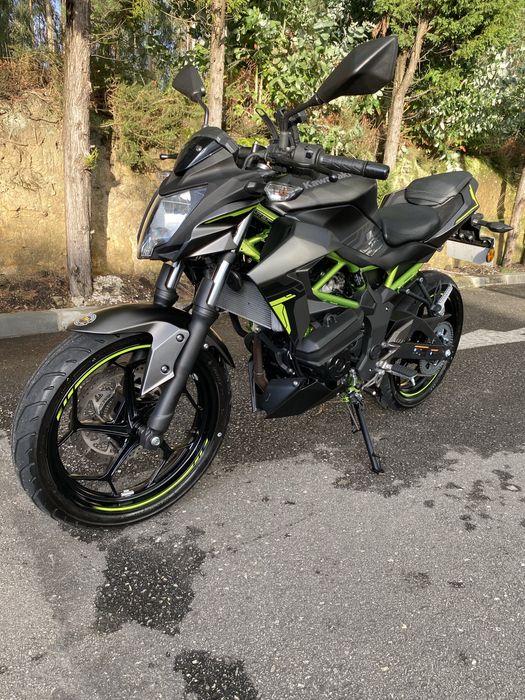 Kawasaki Z 125  Ano 2025 — Impecável
