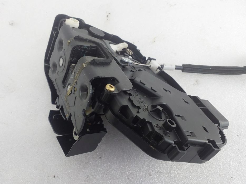 Fechadura / fecho porta trás esquerdo LAND ROVER Discovery III (L319)