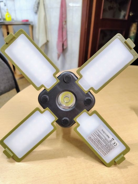 Продам портативний кемпінговий led ліхтарик з сонячною зарядкою