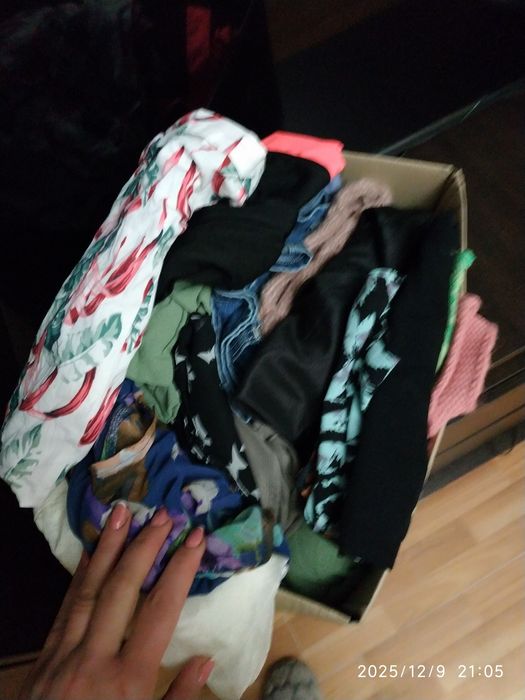 Кому речі жіночі в гарному стані