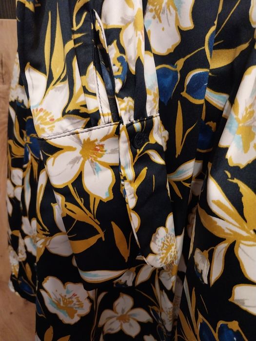 Sukienka s m w kwiaty, długi rękaw