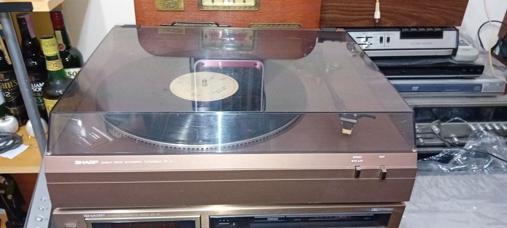 Radio gira discos cassetes amplificador SHARP