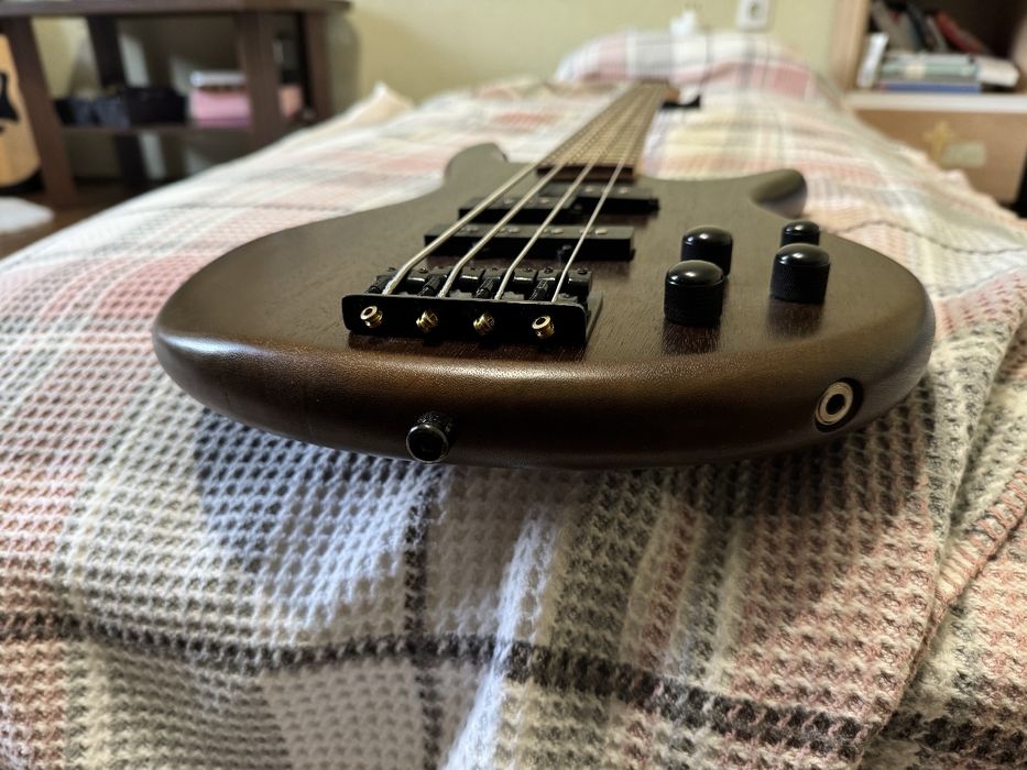 Ibanez GSR 200B (Бас гітара)