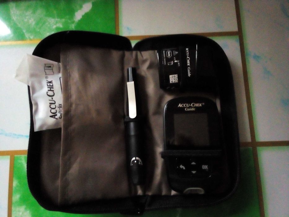 Глюкометр ACCU-CHEK Guide