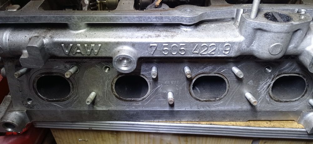 Głowica BMW E46 2.0 b