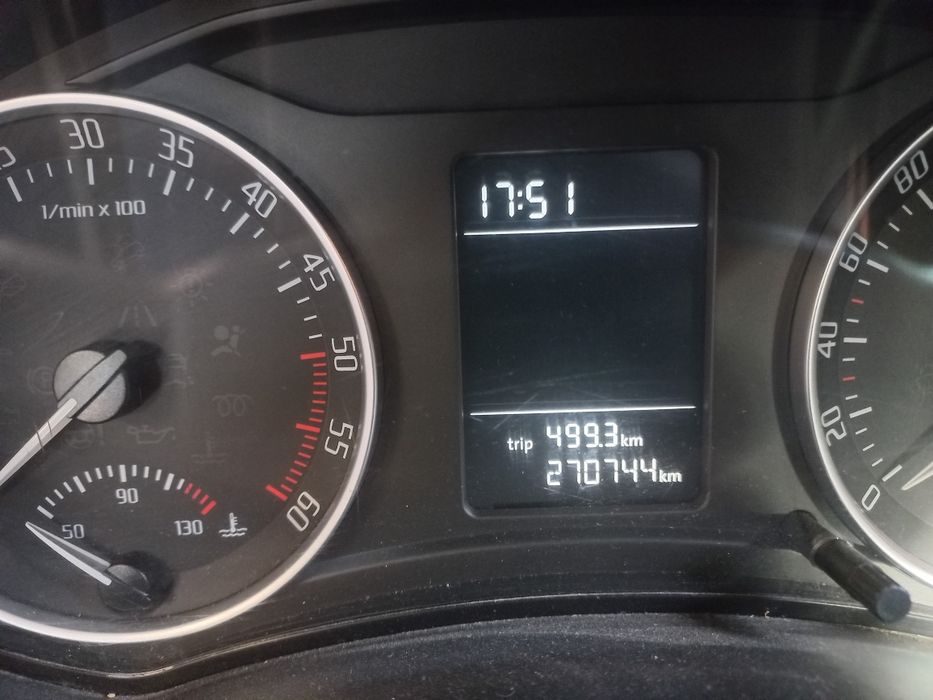 Продам Шкоду октавію 1.6 дизель