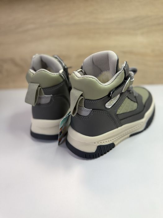 Зимові кросівки р.32-37