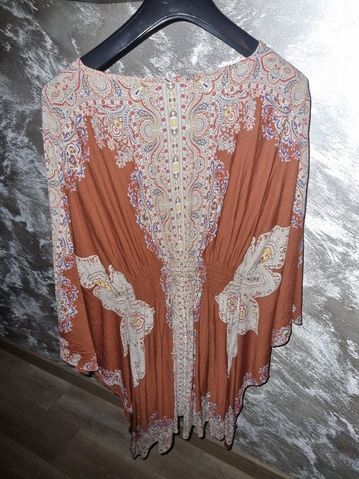 Piękna tunika w stylu boho,  cudnie się prezentuje.