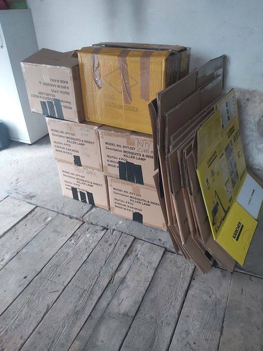 Kartony pudla przeprowadzka pudełka