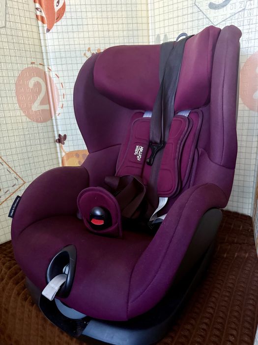 Автокрісло Britax Römer Trifix2 i-Size (15 міс. – 4 роки) ISOFIX