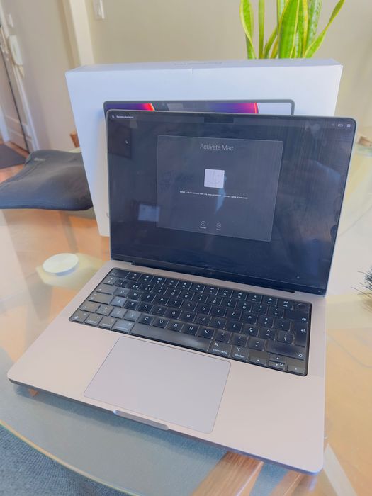 MacBook Pro 14” Pro M1 520 | 16