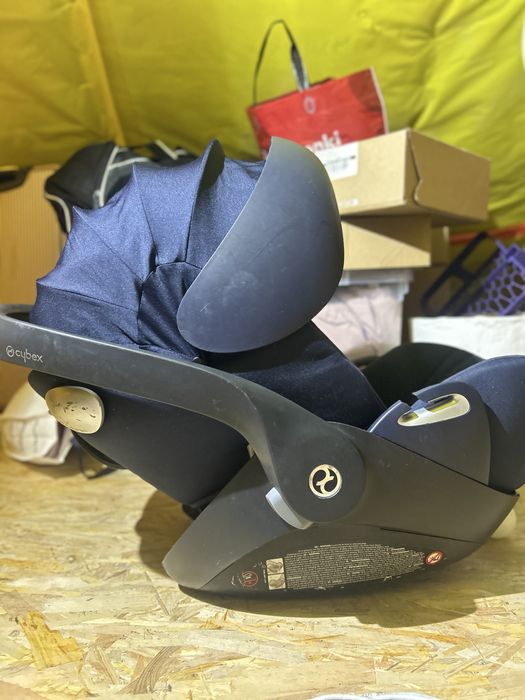 Fotelik  nosidelko cybex cloud q z baza  isofix