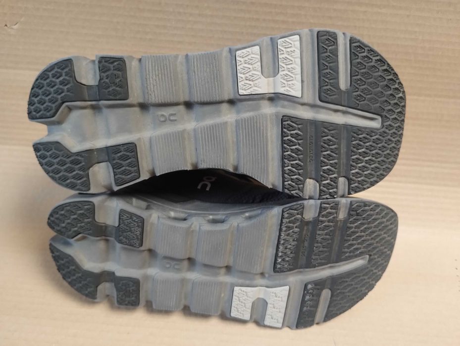 Buty do biegania biegowe 41 ON Running Cloudrunner waterprof