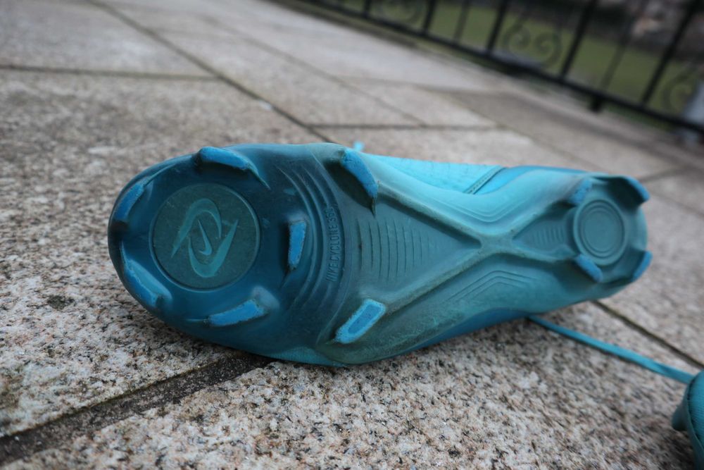 chuteiras da Nike nº42