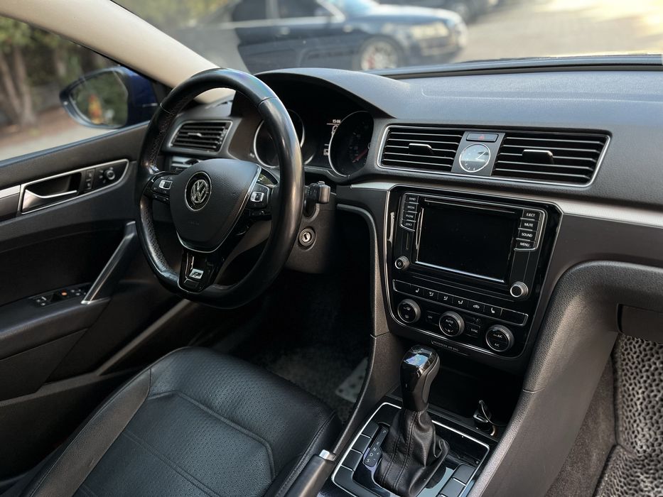 VW Passat R-Line 2016 в ЛІЗИНГ | КРЕДИТ