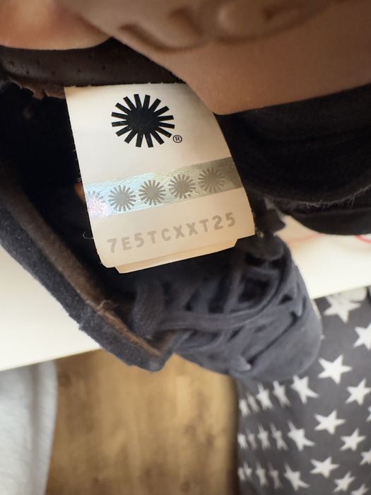 UGG skórzane sneakersy męskie – granatowe, EU 45