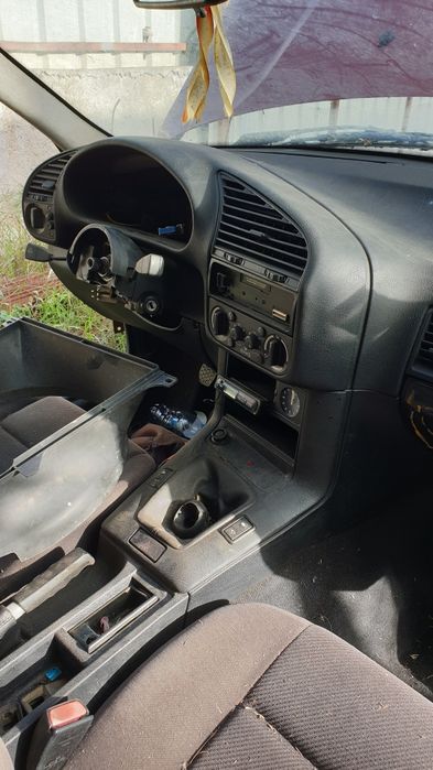 Bmw 318is, E36. Peças.