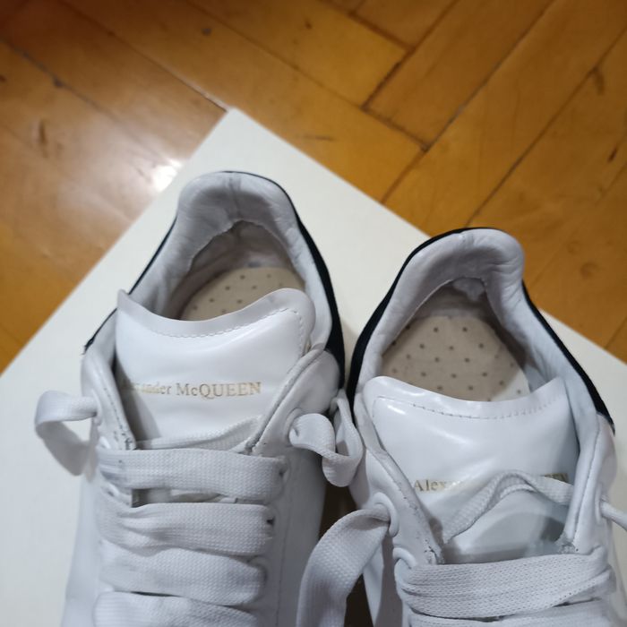 Продам жіночі кросівки Alexander McQueen 37 р.