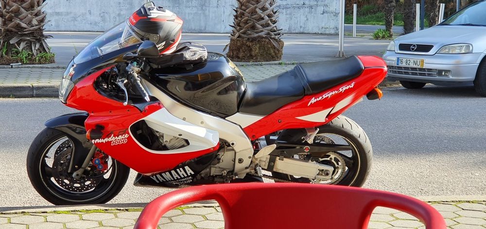 Yamaha thunderace 1000 de 2000