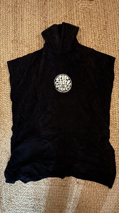 Poncho Surf Logo Ripcurl Preto