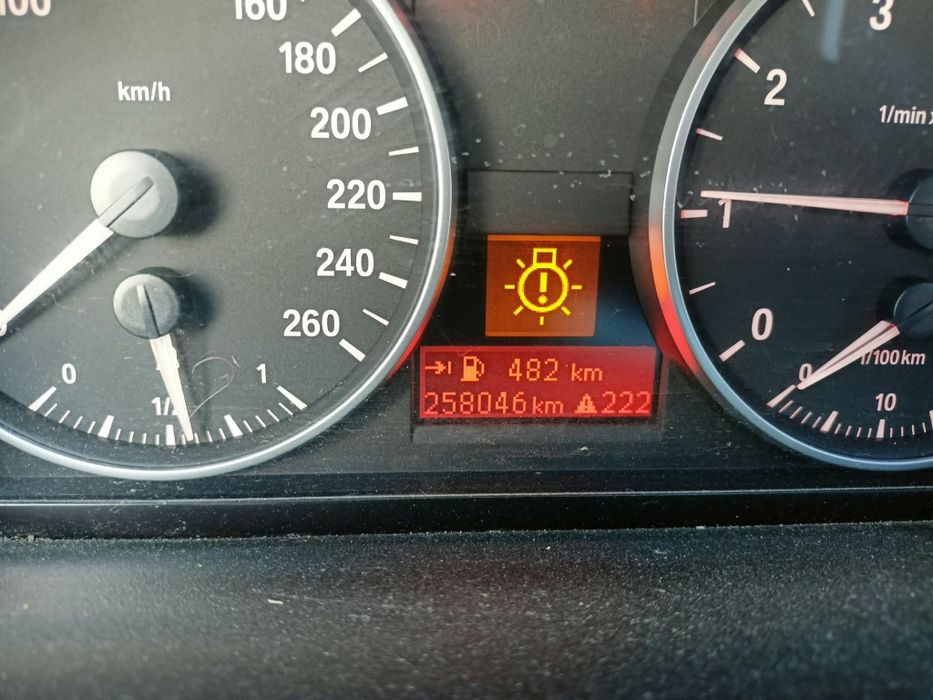 BMW 320I 150km zadbane