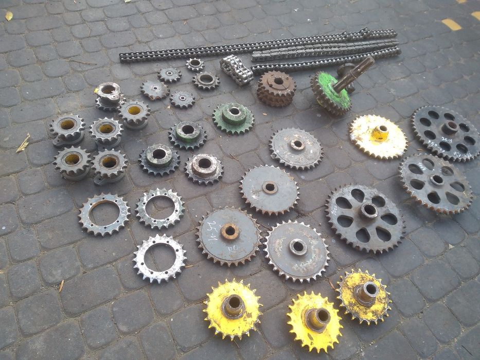 Зірочки ланцюги цепи комбайнів