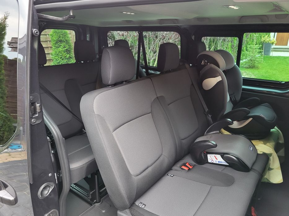 Wynajem busa przystosowany do wózka inwalidzkiego, lotniska, imprezy