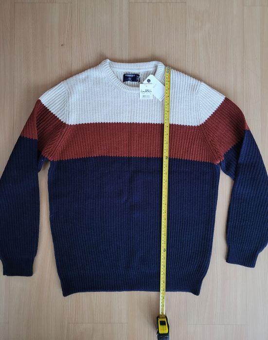 Sweter męski Springfield, rozmiar XXL
Długość 74cm
Szerokość 56cm