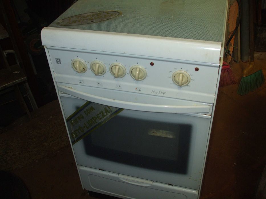 Fogao eletrico 4 discos com forno