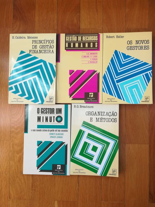 Livros de direito e gestão