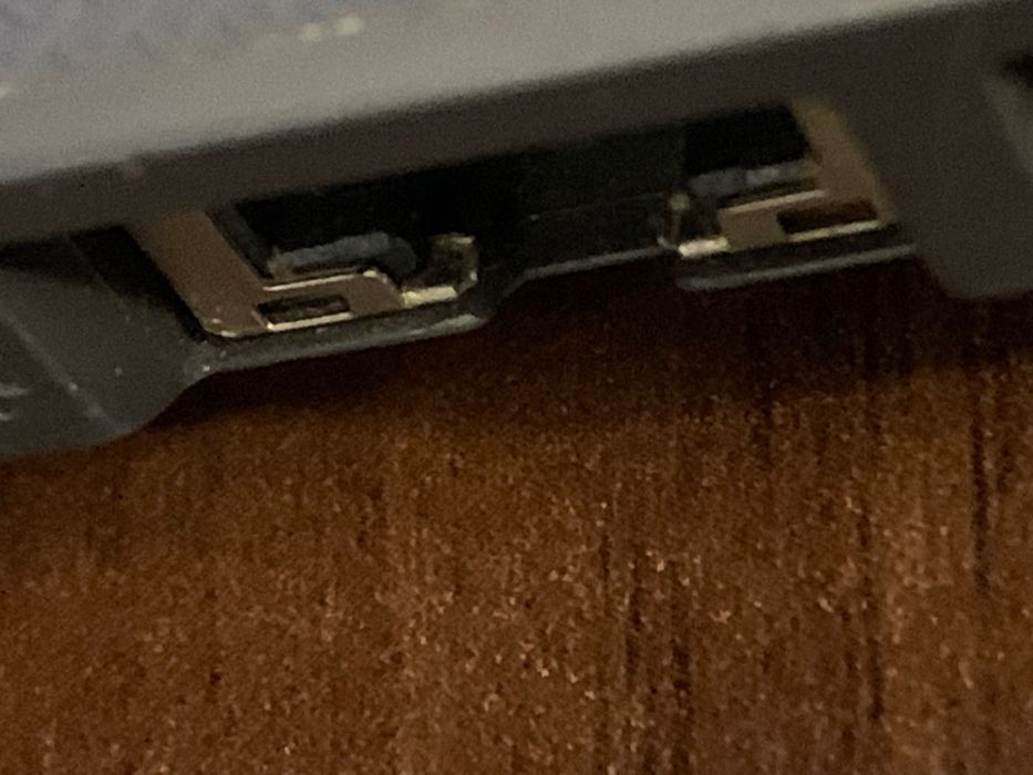 Ноутбук HP містить розʼєм для інтернету Ethernet (LAN) порт