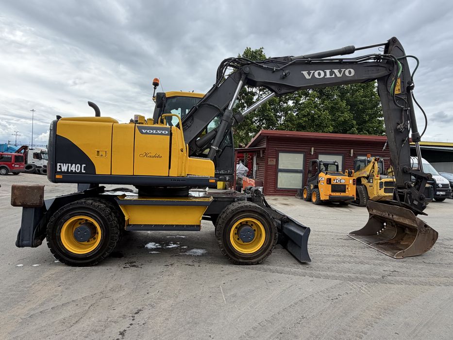 Экскаватор Volvo EC 140 W