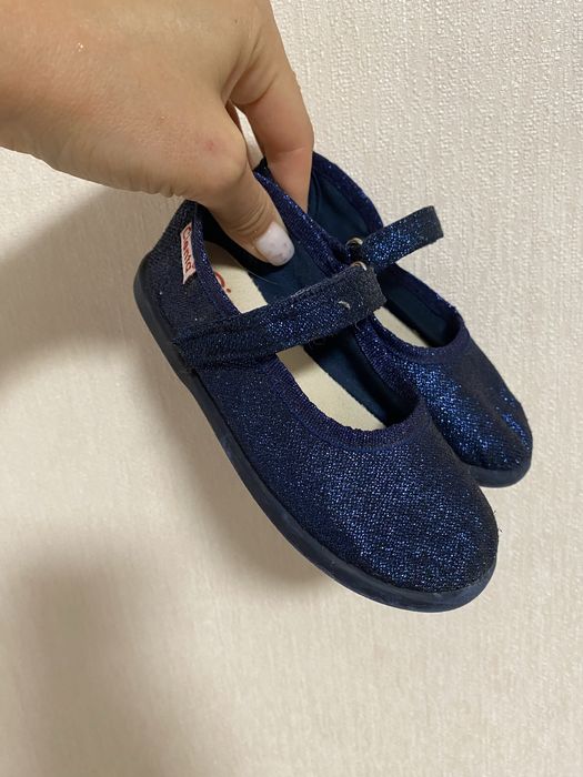 Туфлі ,кросівки,nike,zara,clarks 24розмір