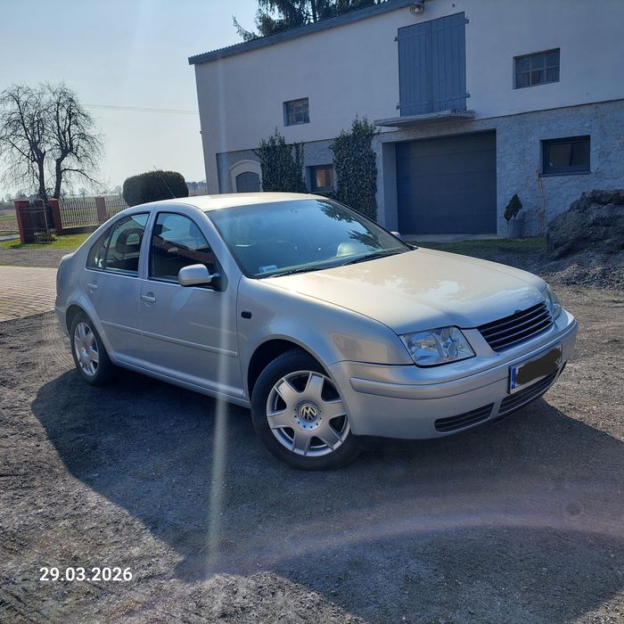 Volkswagen BORA 1.6 benzyna