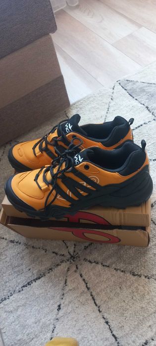 Взуття чоловіче 42 устілкп 26см