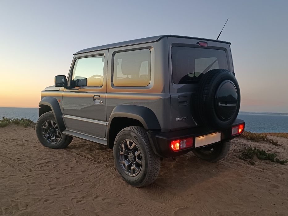 Suzuki Jimny 4 Lugares Full Extras com Histórico de Revisões