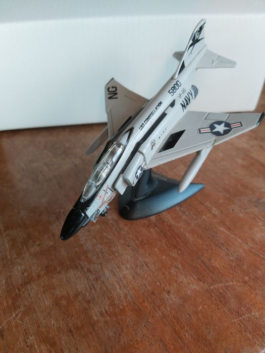4 avioes diecast de metal