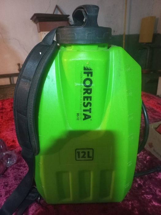 Аккумуляторный опрыскиватель Foresta BS-12