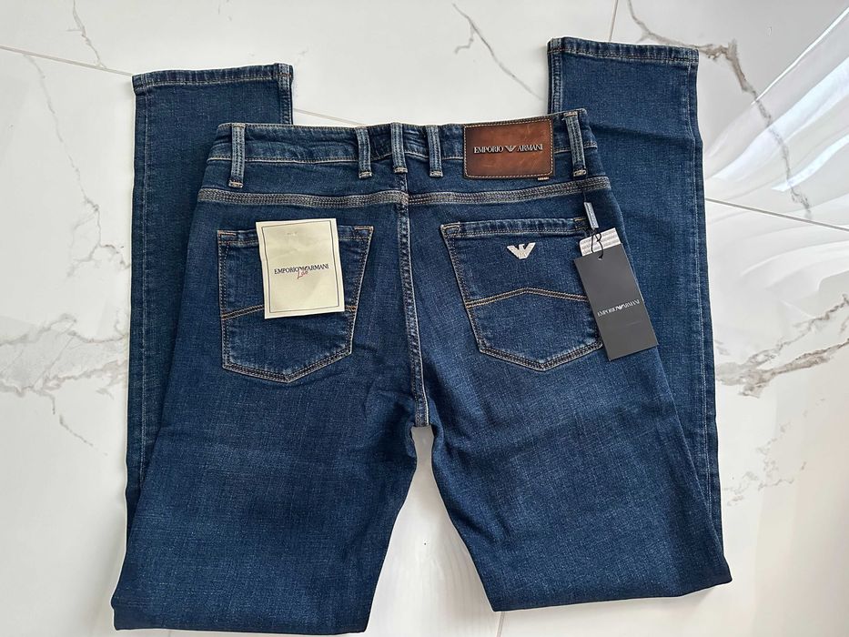 Emporio Armani Spodnie Jeansowe roz. 31 i 32
