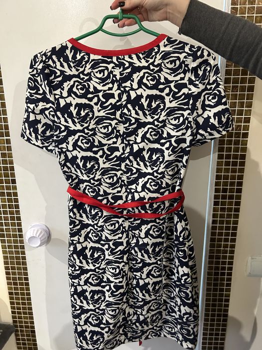 Продам платья разных размеров любое 600грн