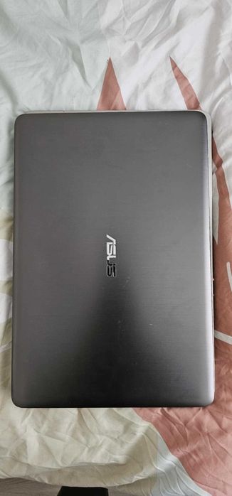 Asus i7-6500U 8 GB RAM