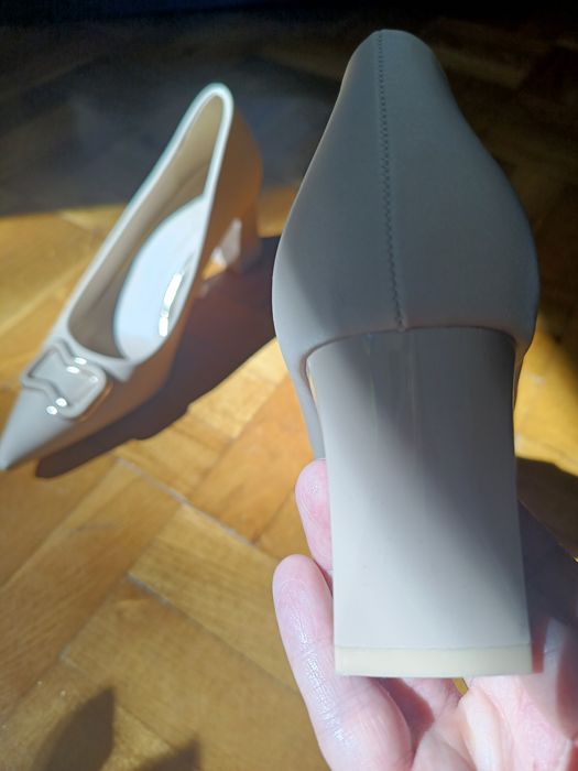 Buty, czółenka damska e na obcasie