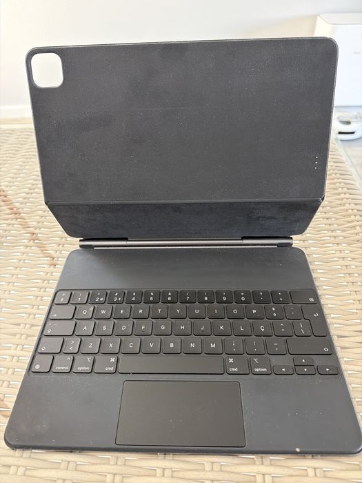 Apple magic ipad pro 13