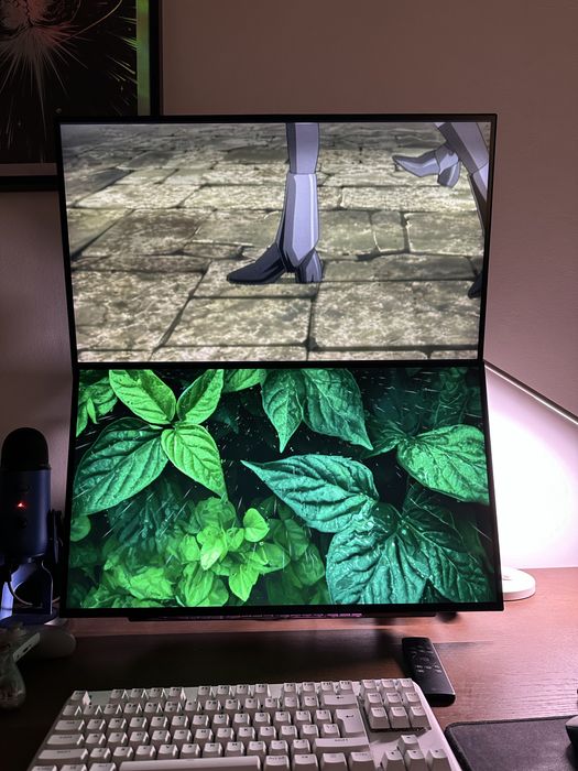 Zestaw 2 monitorów LG  OLED2K 27”+IPS4K 27” + ramie vertical stack