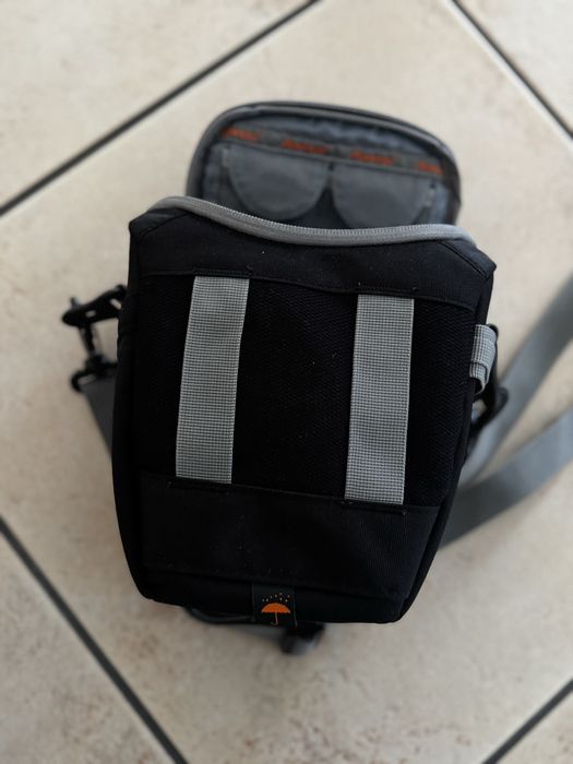 Mala máquina fotográfica impermiável