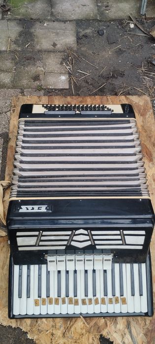 Akordeon Flis 80 basów