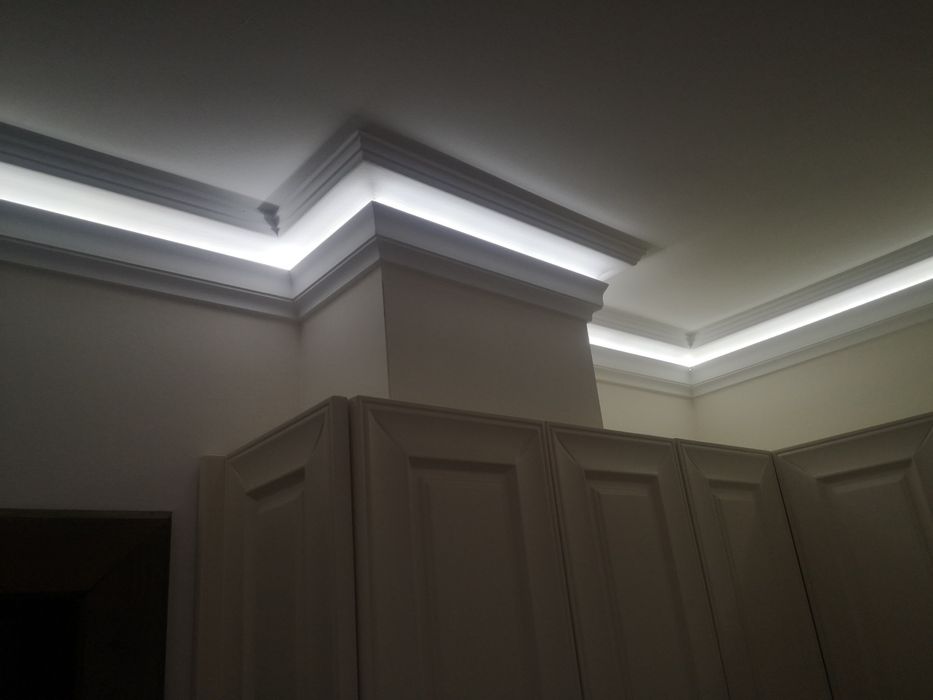 Карниз з підсвіткою Карниз лед багет молдинг ліпнина