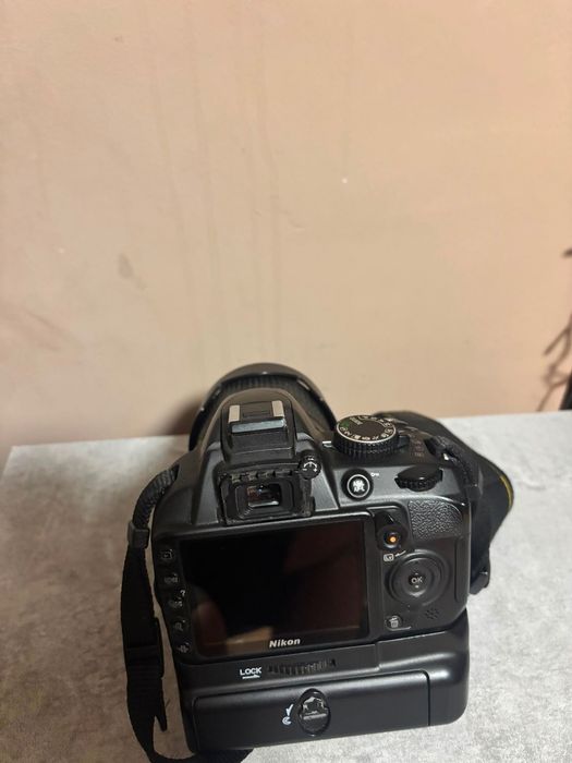 Aparat Nikon d3100