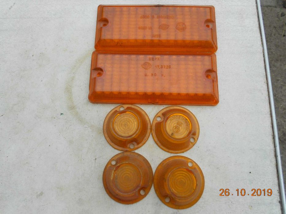 Стёкла фонарей поворотов и повторителей поворотов ЗАЗ 968М.